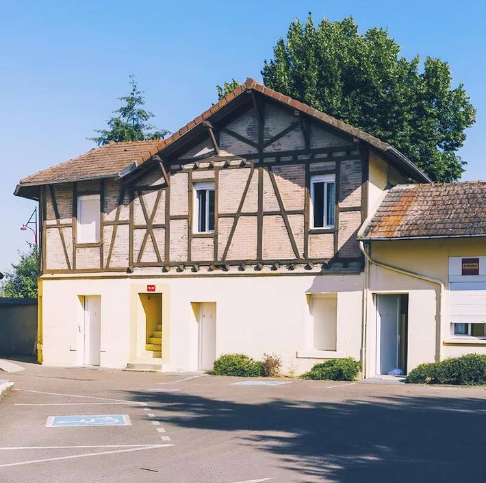 Hôtel pour 3 personnes, avec Jardin et Vue à Avermes