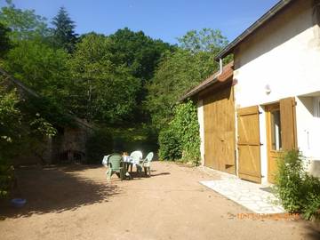 Gîte pour 6 personnes, avec jardin, animaux acceptés à Ozolles