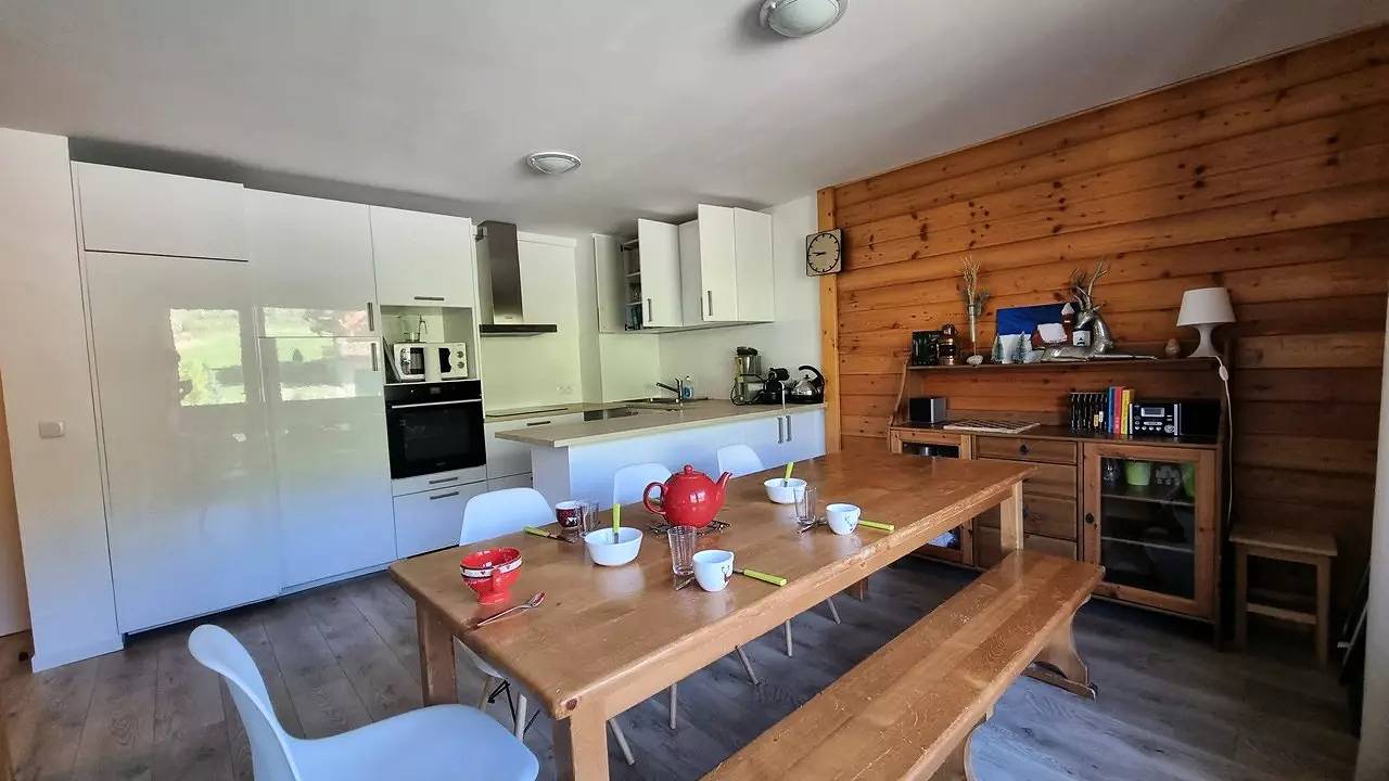 Entire apartment, Grand Apparatus To Pieds - 6/8 Pers in Puy-Saint-Vincent, Écrins National Park