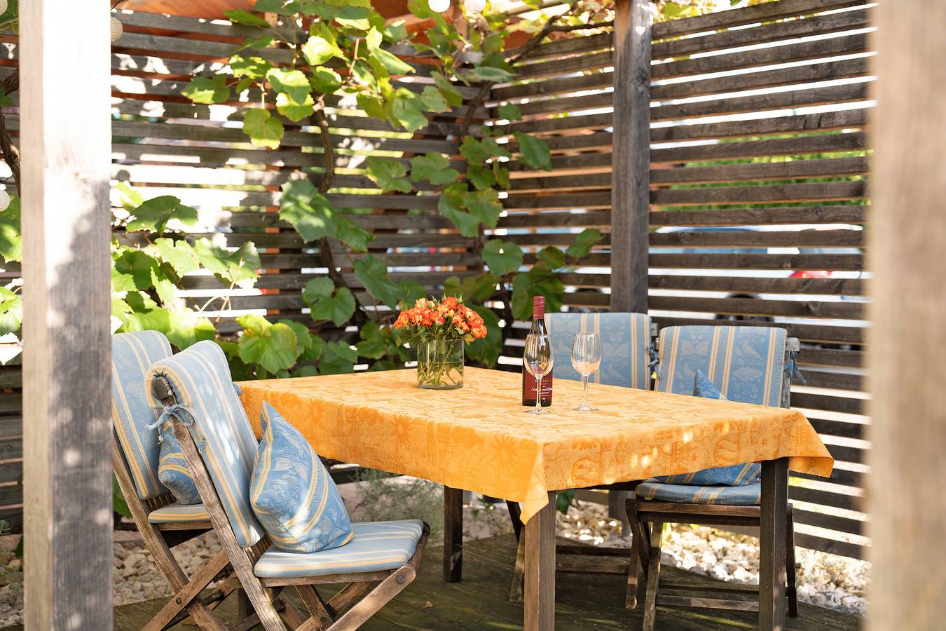 Ganze Wohnung, Ferienwohnung 'Im Sonnigen Kaiserstuhl' mit Privatterrasse und Wi-Fi in Endingen am Kaiserstuhl, Endingen