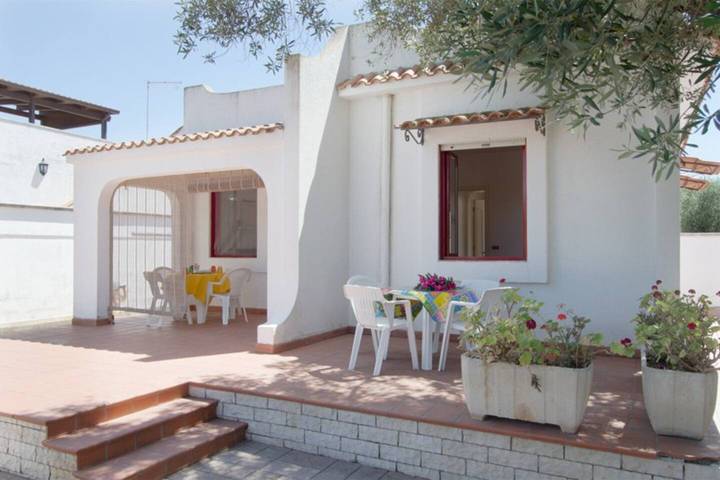 Villa per 8 persone, con piscina e giardino a Manduria