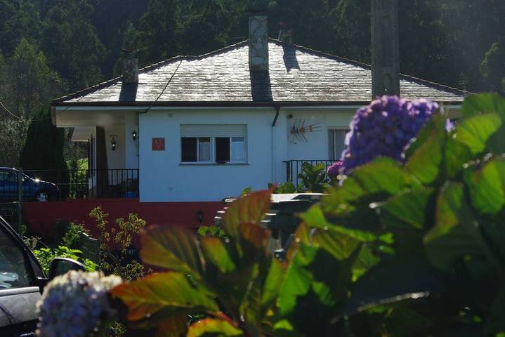 Appartement entier, Charming Apartment with Wi-Fi & Washer/Dryer in Tapia de Casariego, Côte Cantabrique