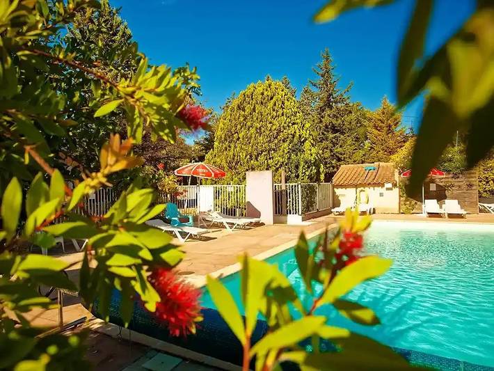 Chalet pour 5 personnes, avec bassin pour enfant dans le Gard