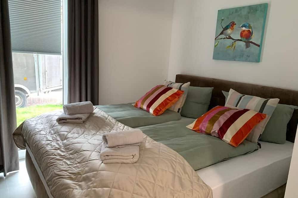 \"Entspannung pur im Schafstall Ferienhaus Sehestedt – Ihr Traumurlaub wartet!\" in Stadland, Nordseeküste