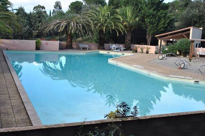 Maison de vacances pour 8 personnes, avec piscine ainsi que terrasse et jardin, animaux acceptés - 1