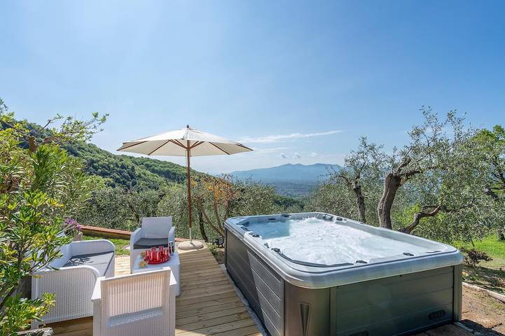 Holiday home for 6 people, with hot tub, with pets - 1