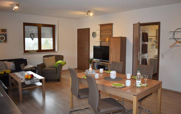 Ferienwohnung für 4 Personen, mit Garten und Terrasse in Bad Brambach