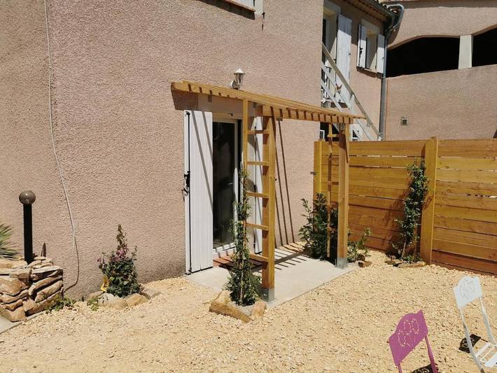 Gîte pour 6 personnes, avec jardin à Le Garn - 2