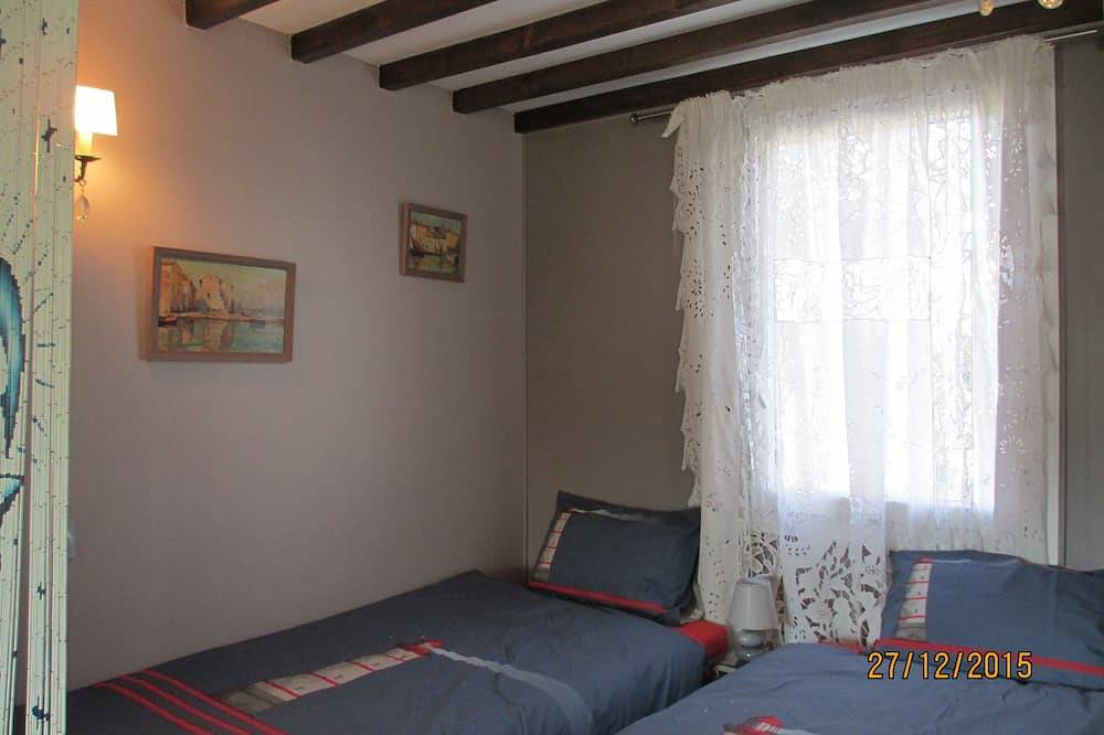 Appartement entier, Un patrimoine touristique très riche,un vignoble réputé ,une douceur climatique in Pomas, Région de Limoux