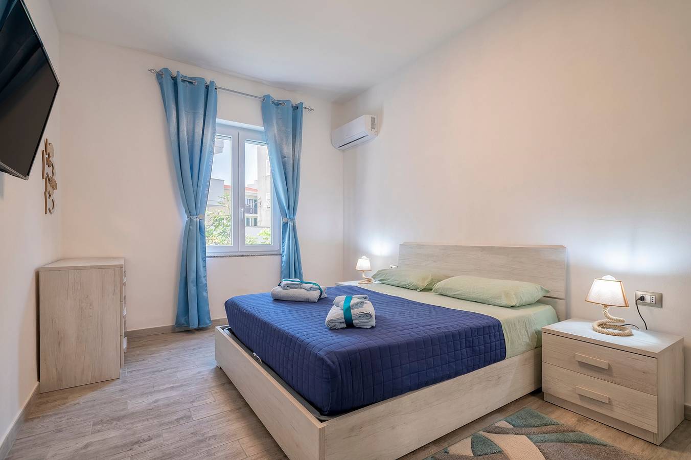 Hel lägenhet, Apartment 'Thomas' House' with Private Garden, Wi-Fi and Air Conditioning in Mercede, Alghero