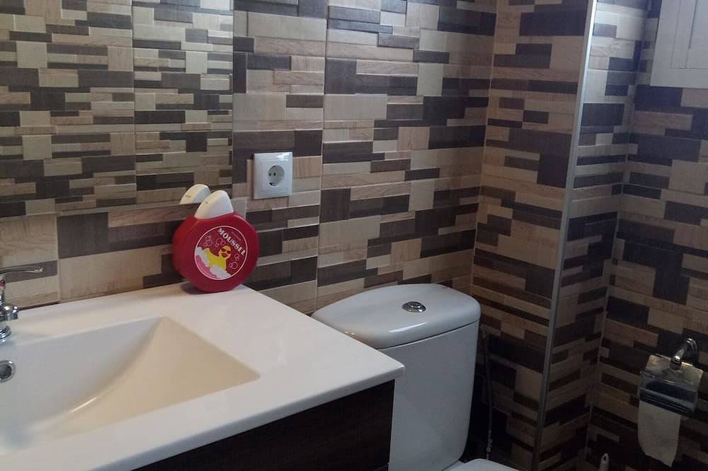 Entire apartment, Apartment In Olvera With Garage in Olvera, White Villages