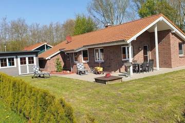 Ferienpark für 6 Personen, mit Garten und Sauna sowie Terrasse, mit Haustier in Otterndorf
