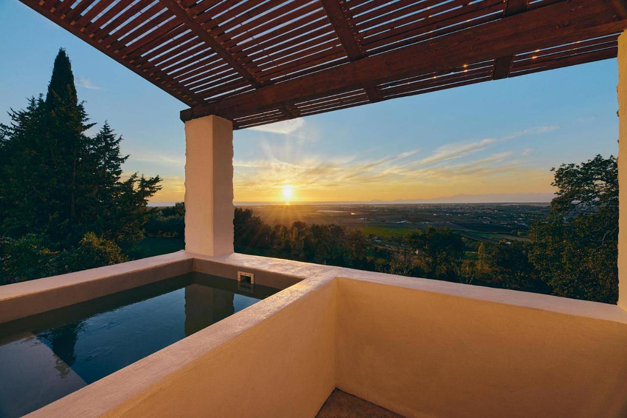 Deluxe Double Room with Sea View with private pool in Capaccio, Cilento