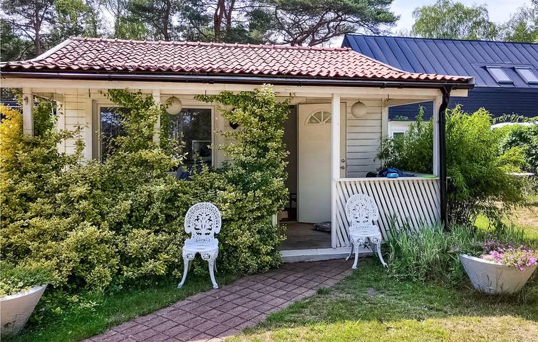 Hus för 4 Personer, med Terass och Trädgård i Höllviken