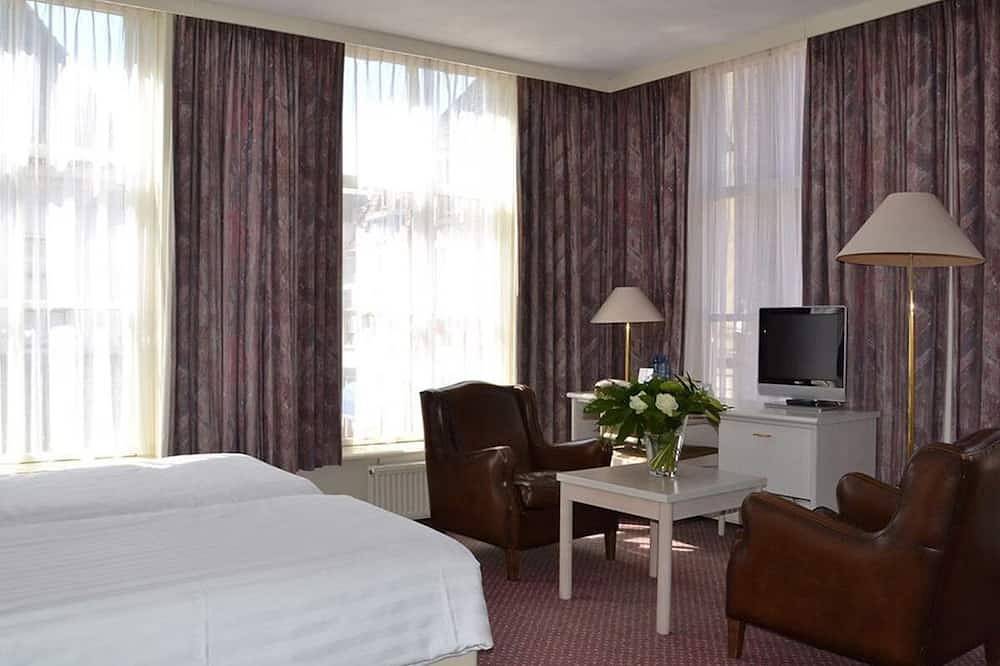 Central Comfort with Easy Access to the Seaside! Free Breakfast and Parking! in Brielle, Niederländische Nordsee