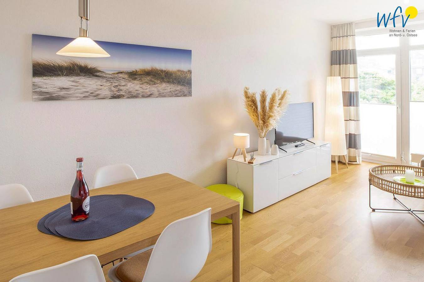 Ganze Wohnung, Komfortable Ferienwohnung Wellenrauschen - mit Kamin & Terrasse auf Langeoog in Langeoog