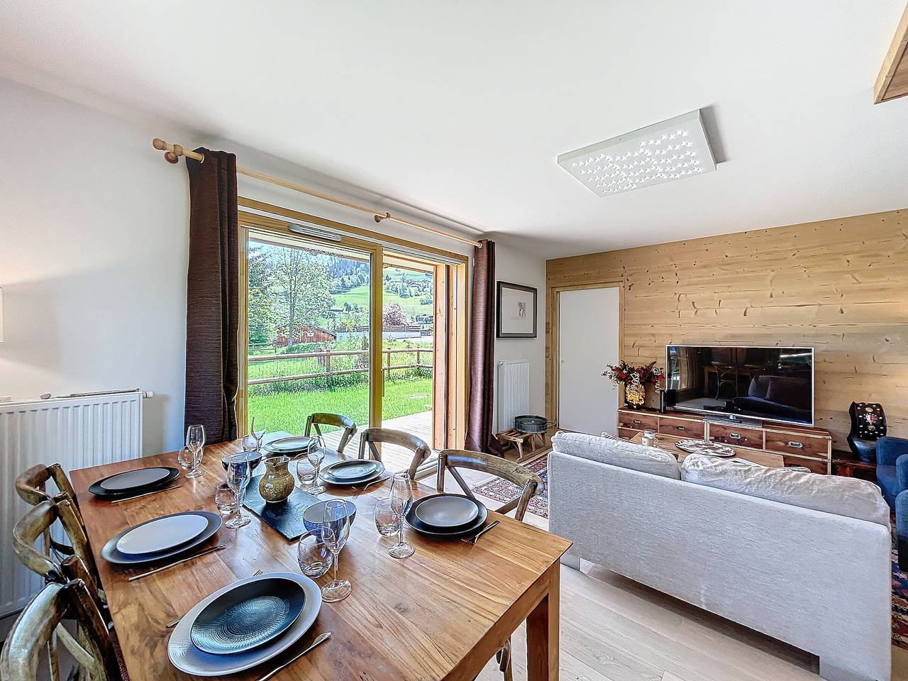 Ganze Wohnung, Neue 3-Zimmer-Wohnung in Combloux, Mont Blanc Blick, Garten, Parkplatz, Wlan in Combloux, Pays du Mont-Blanc