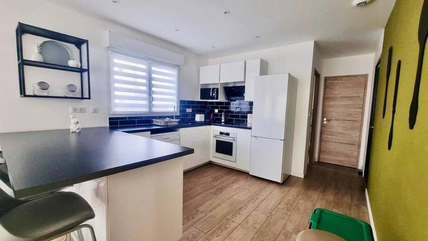 Location de vacances pour 8 personnes, avec jardin à Bezannes - 2