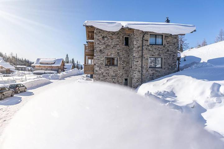 Chalet für 8 Personen, mit Balkon und Terrasse sowie Garten und Pool in Sankt Michael im Lungau