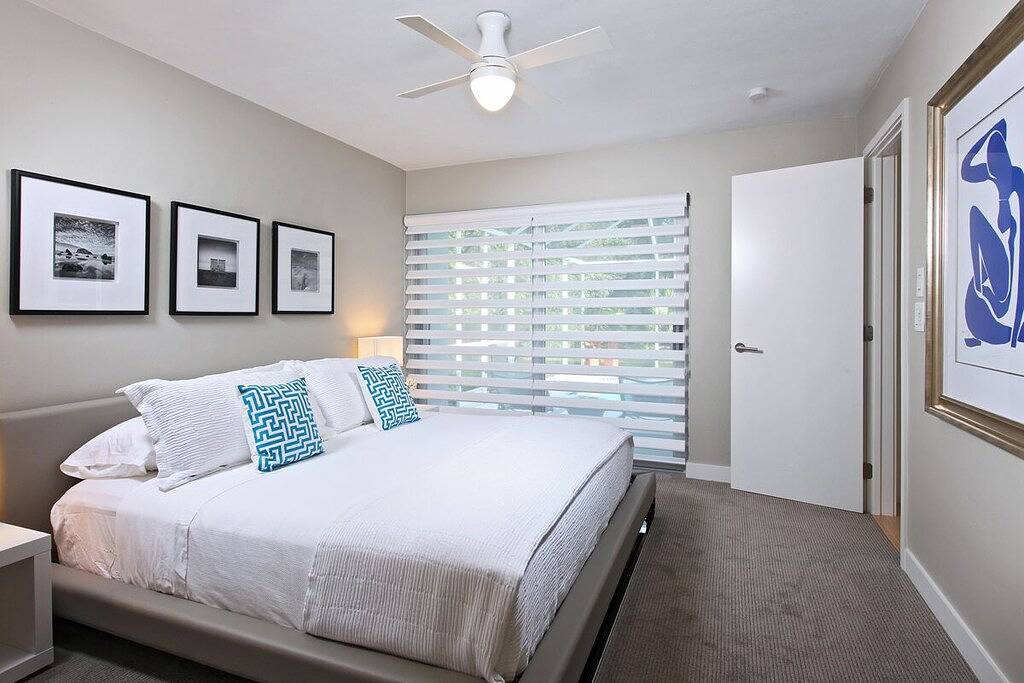 Moderne, luxuriöse Villa in Park Shore mit privatem Zugang zum Strand und privatem Pool in Moorings, Naples (Florida)