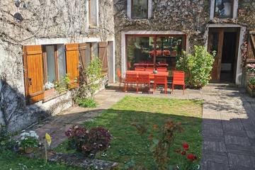 Gîte pour 9 personnes, avec jardin à Veneux-les-Sablons