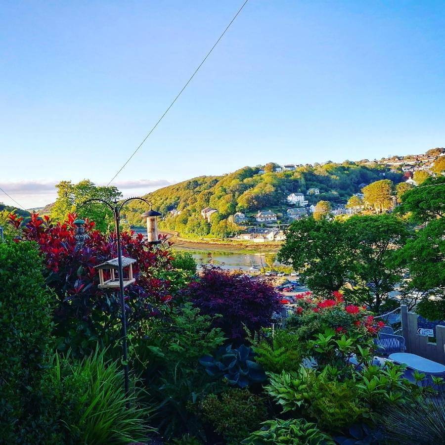 Single Room with Private Bathroom in Looe, Cornwall