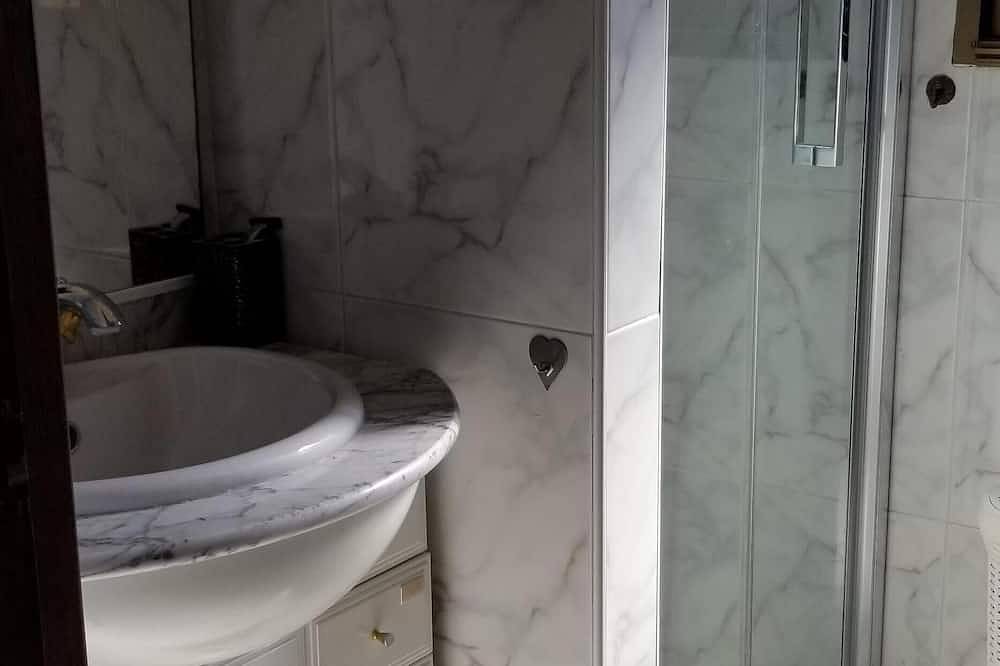 Entire apartment, Nice apartment with sea views, roof terrace and nice communal pool in Paichi, Teulada (Spain)