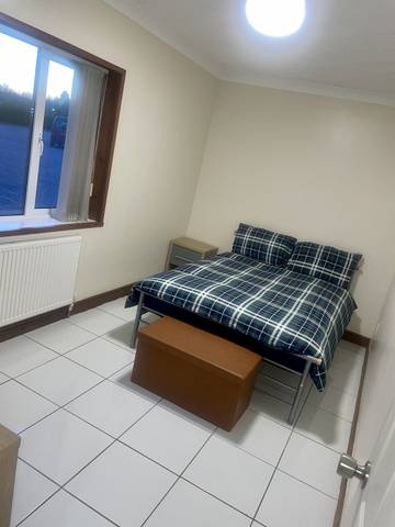 Log Cabin for 6 People in South Yorkshire, Yorkshire, Photo 4