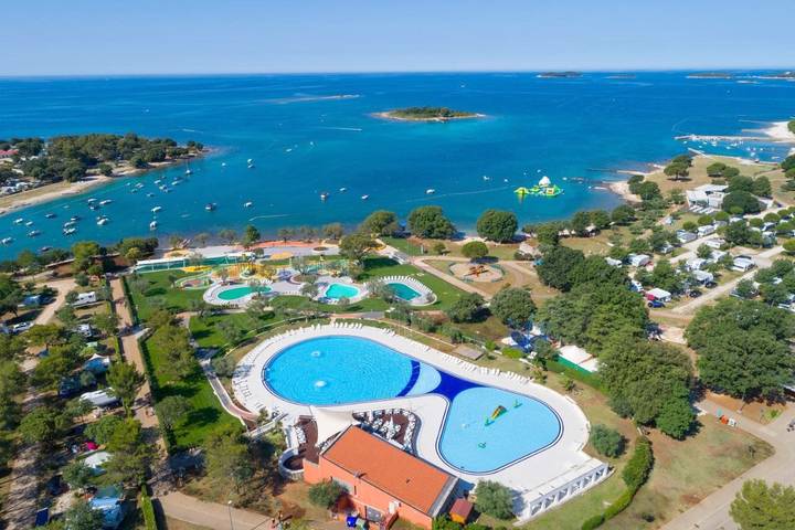 Ferienpark für 6 Personen, mit Ausblick und Pool sowie Kinderpool und Garten, mit Haustier in Rovinj - 4