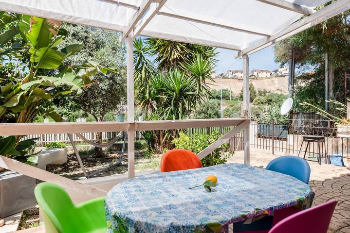 Villa for 5 people, with yard, kid friendly in Sicily