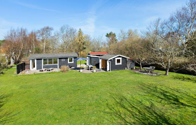 Ferieudlejning for 6 personer, med Terrasse i Tisvilde