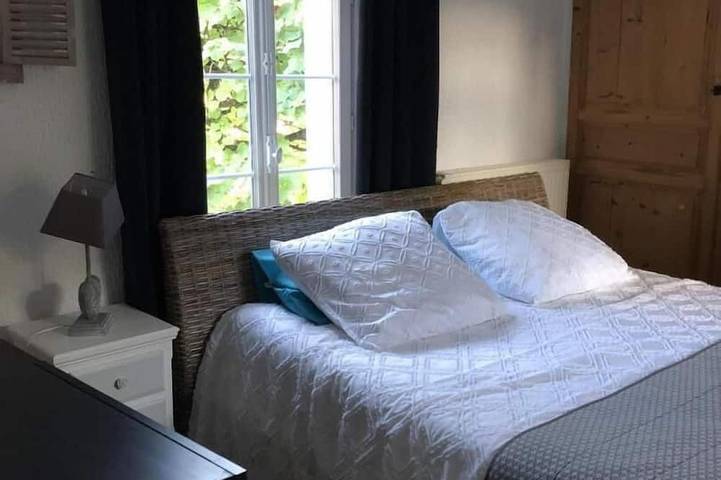 Location de vacances pour 8 personnes, avec jardin et jacuzzi à Carly - 2