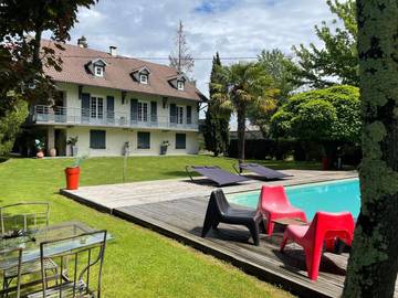 Gîte pour 4 personnes, avec piscine ainsi que jardin et vue à Lorp-Sentaraille