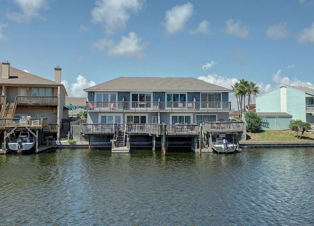 Neu renoviertes Stadthaus am Wasser / Strandnähe in North Padre Island, Corpus Christi
