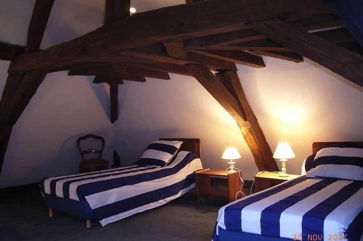 Location de vacances pour 8 personnes, avec jardin à Buxy - 4