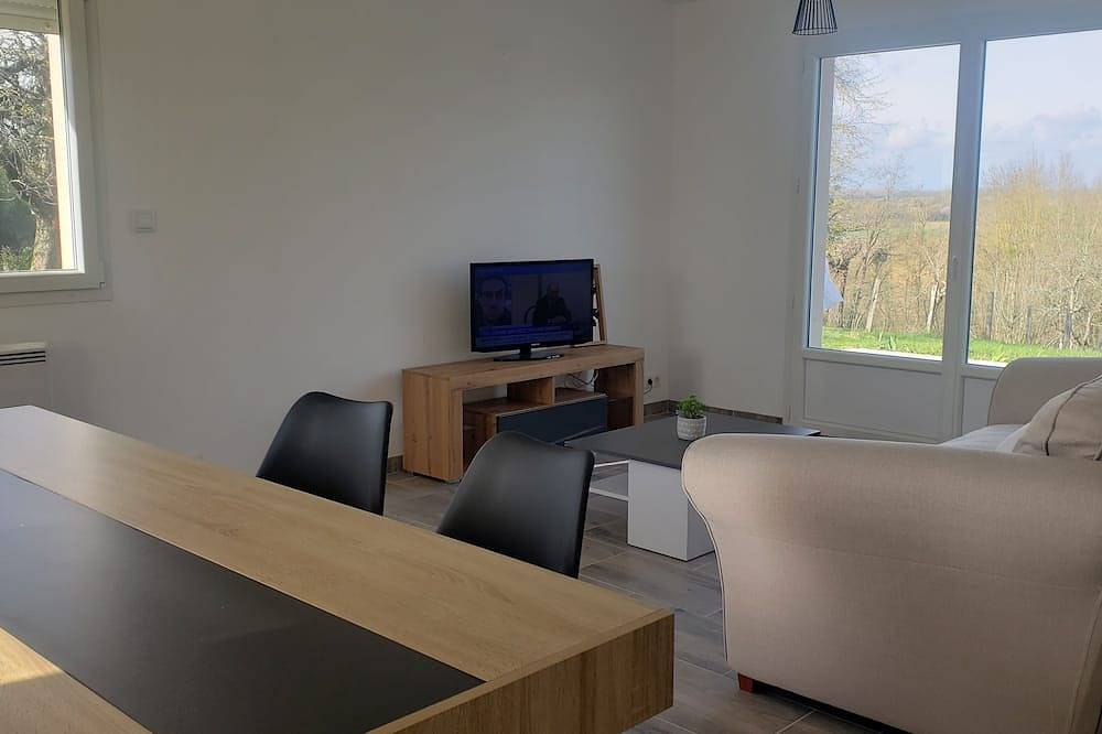 Au Bord du lac du Der, Charmante Maison Pour 6 Personnes. Animaux Acceptés in Sainte-Marie-du-Lac-Nuisement, Lac de Der-Chantecoq