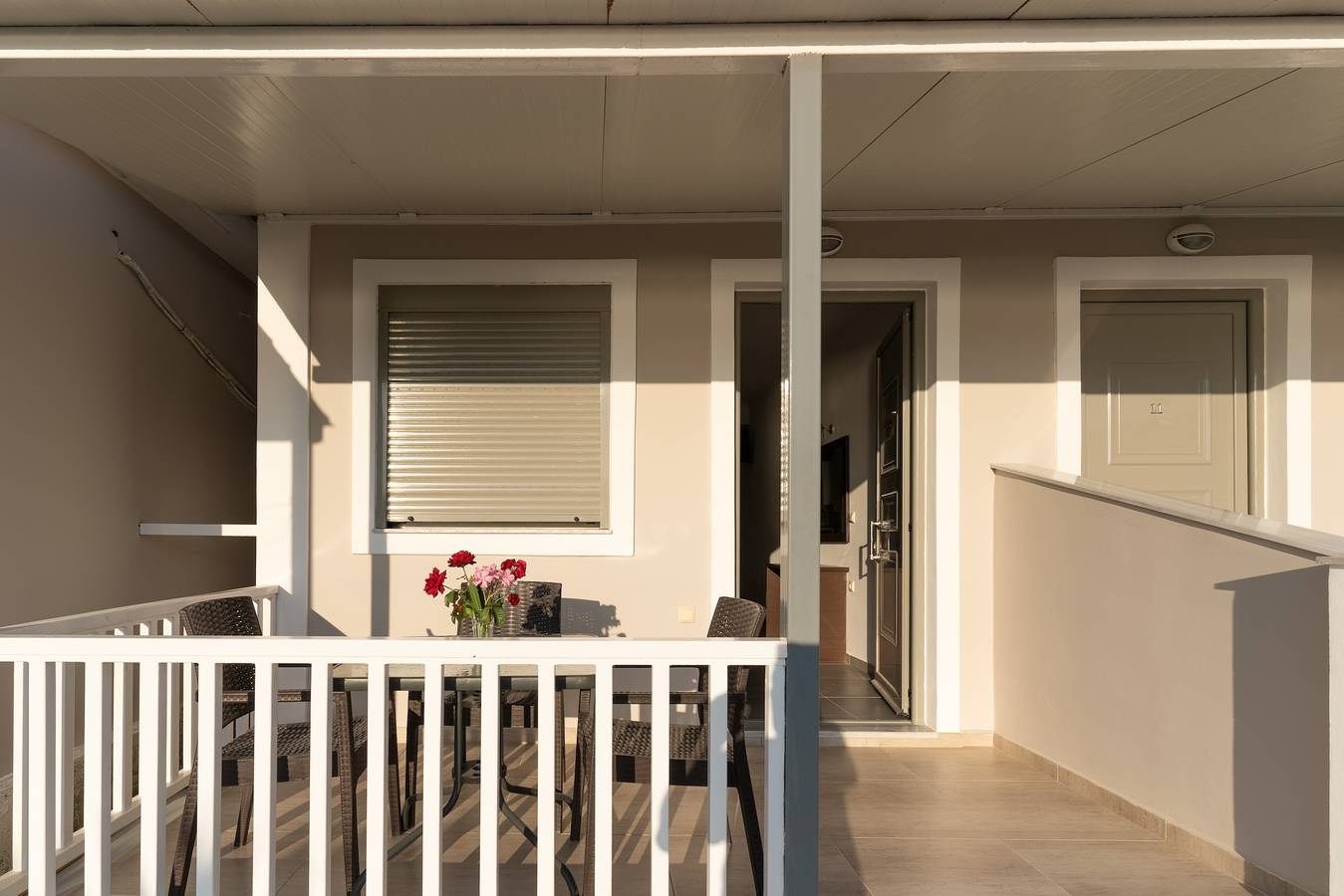 Beach House Apartment By The Sea 4 with Sea View, Wi-Fi & Air Conditioning in Alykanas, Alykes