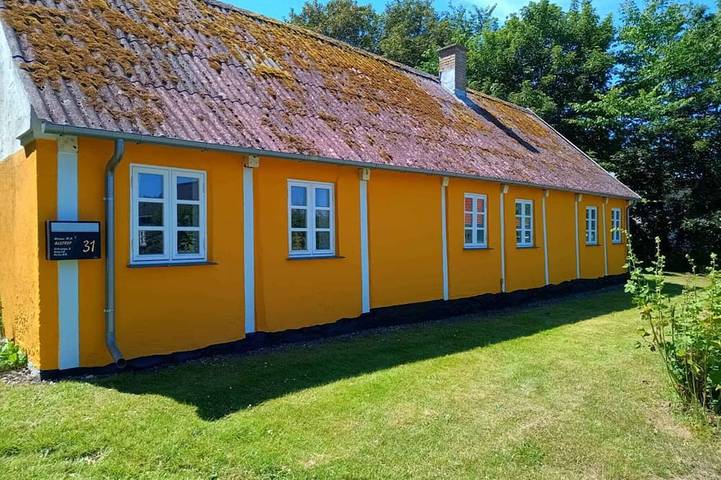 Feriehus for 5 personer, med have og terrasse - 1