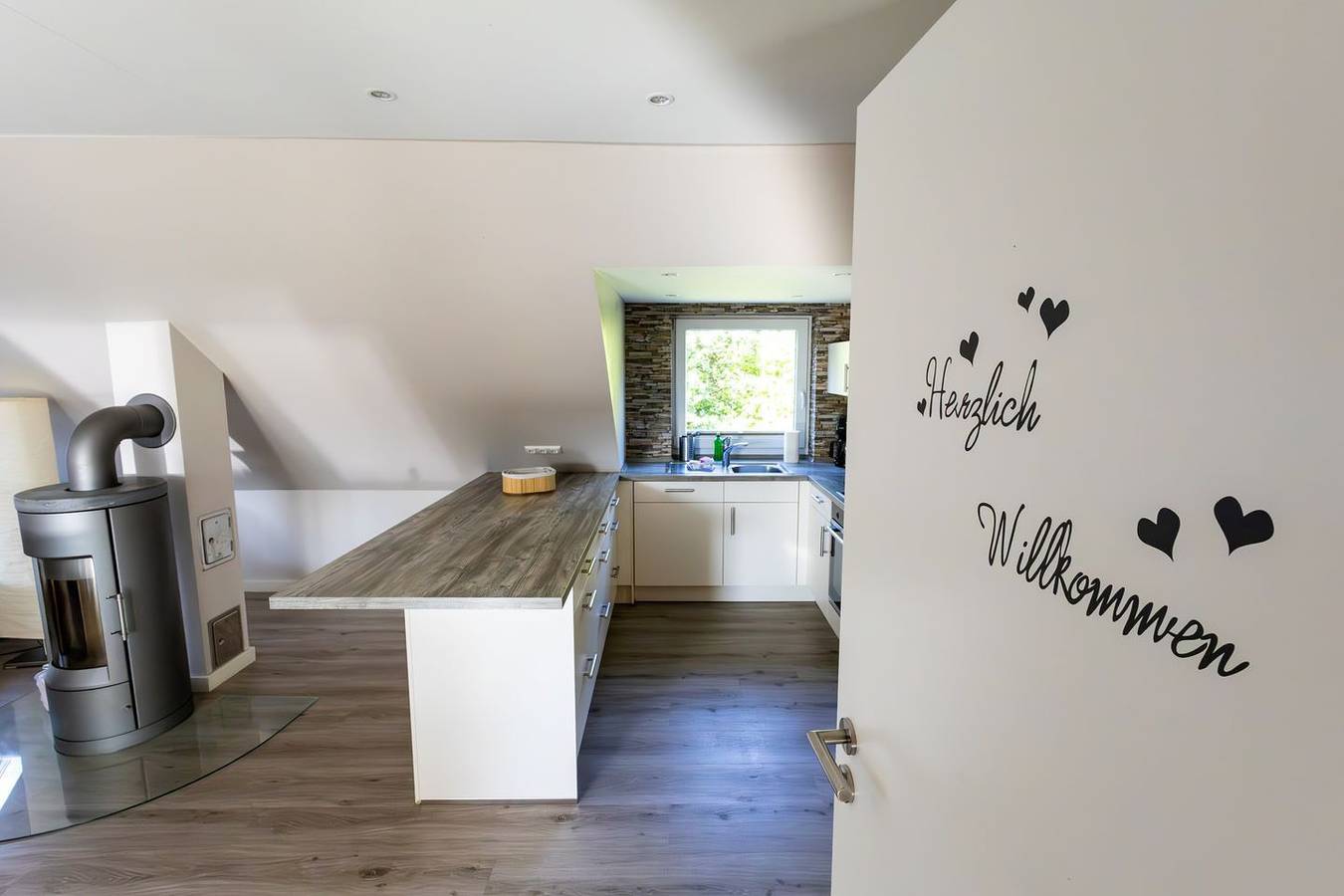 Ganze Wohnung, Geräumiges Appartement mit Sauna, Balkon und moderner Ausstattung in St. Peter-Bad in St. Peter-Bad, St. Peter-Ording