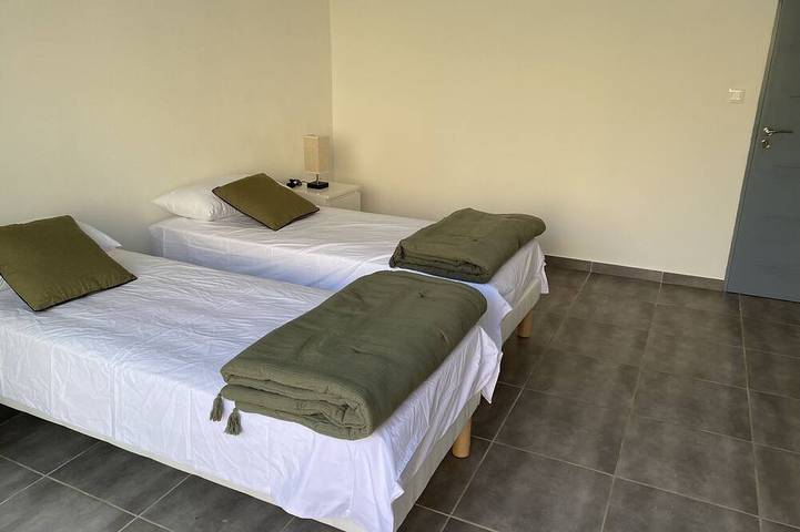 Gîte pour 6 personnes, avec jardin dans Office de Tourisme de Cargese - 4