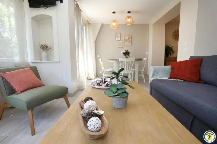 Casa de huéspedes para 4 personas, con jardín y piscina - 1