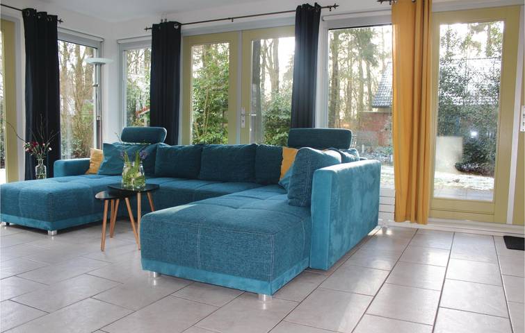 Ferienhaus für 6 Personen, mit Terrasse und Whirlpool sowie Garten in Friesland - 4
