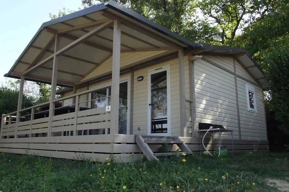 Zecamping 4 étoiles animé piscine chauffée pet friendly chalet Tv Lv in Le Grand-Serre, Région de Valence