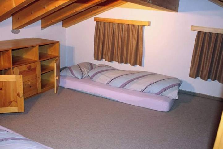 Ganze Wohnung, Plaun Pazzola mit Garage Bösch, (Sedrun/Rueras), 684.01 in Tschamut, Tujetsch