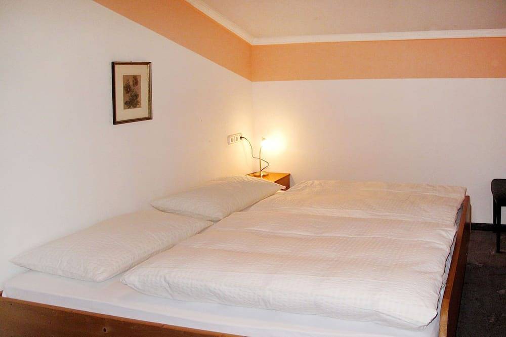 Ganze Wohnung, Liftblick by Interhome in Neukirchen am Großvenediger, Kitzbüheler Alpen