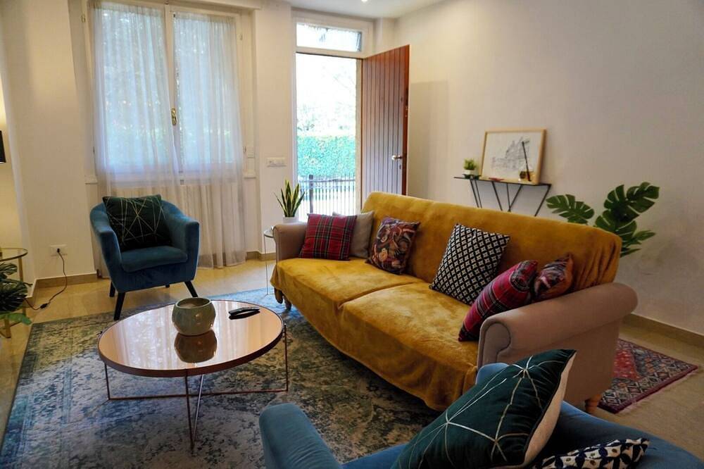 Spacious home with garden; 3 rooms near Alfa Romeo in Arese, Milan Province