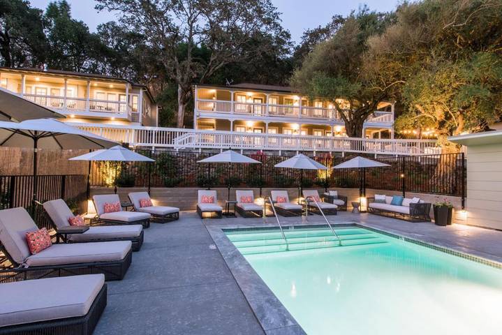 Hotel para 2 pessoas, com piscina e jardim e ainda jacuzzi - 1
