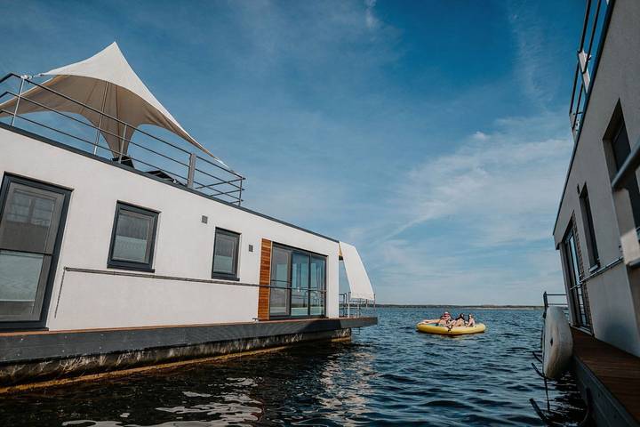 Ferienhaus für 6 Personen, mit Terrasse und Seeblick sowie Ausblick in Vetschau - 2