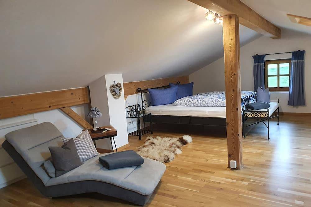 Ganze Wohnung, Gemütliche Ferienwohnung ♡Alpenglück♡ in Warngau, Alpenland Tegernsee Schliersee
