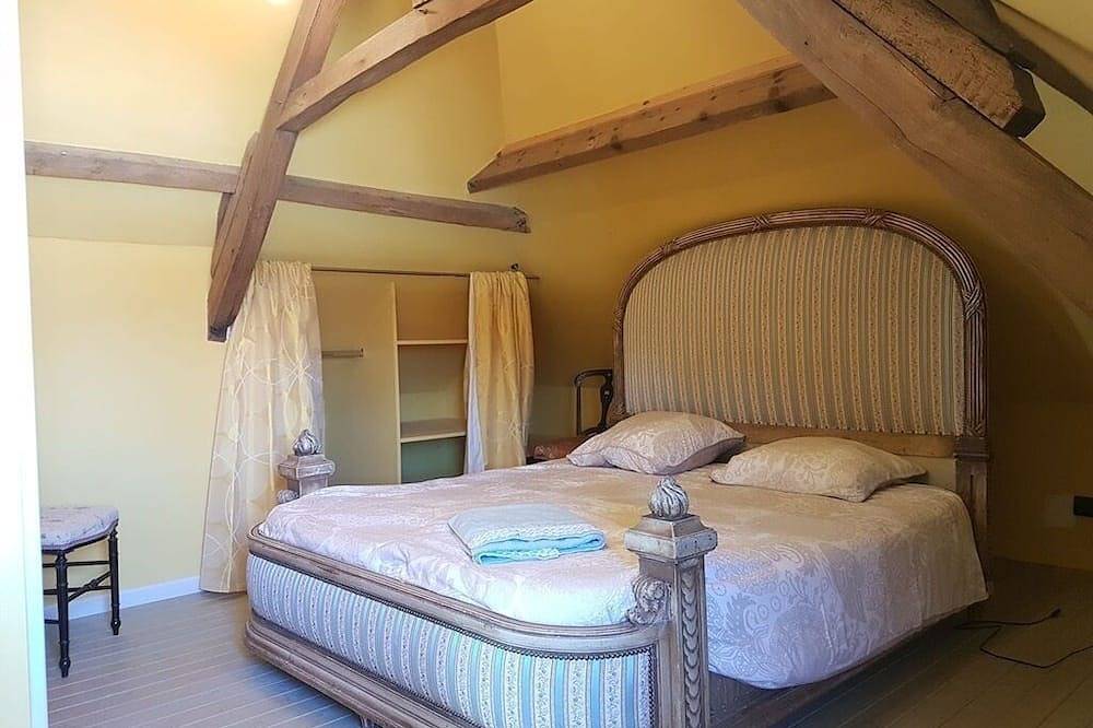 Spacious modern townhouse in Béthune, Béthune region